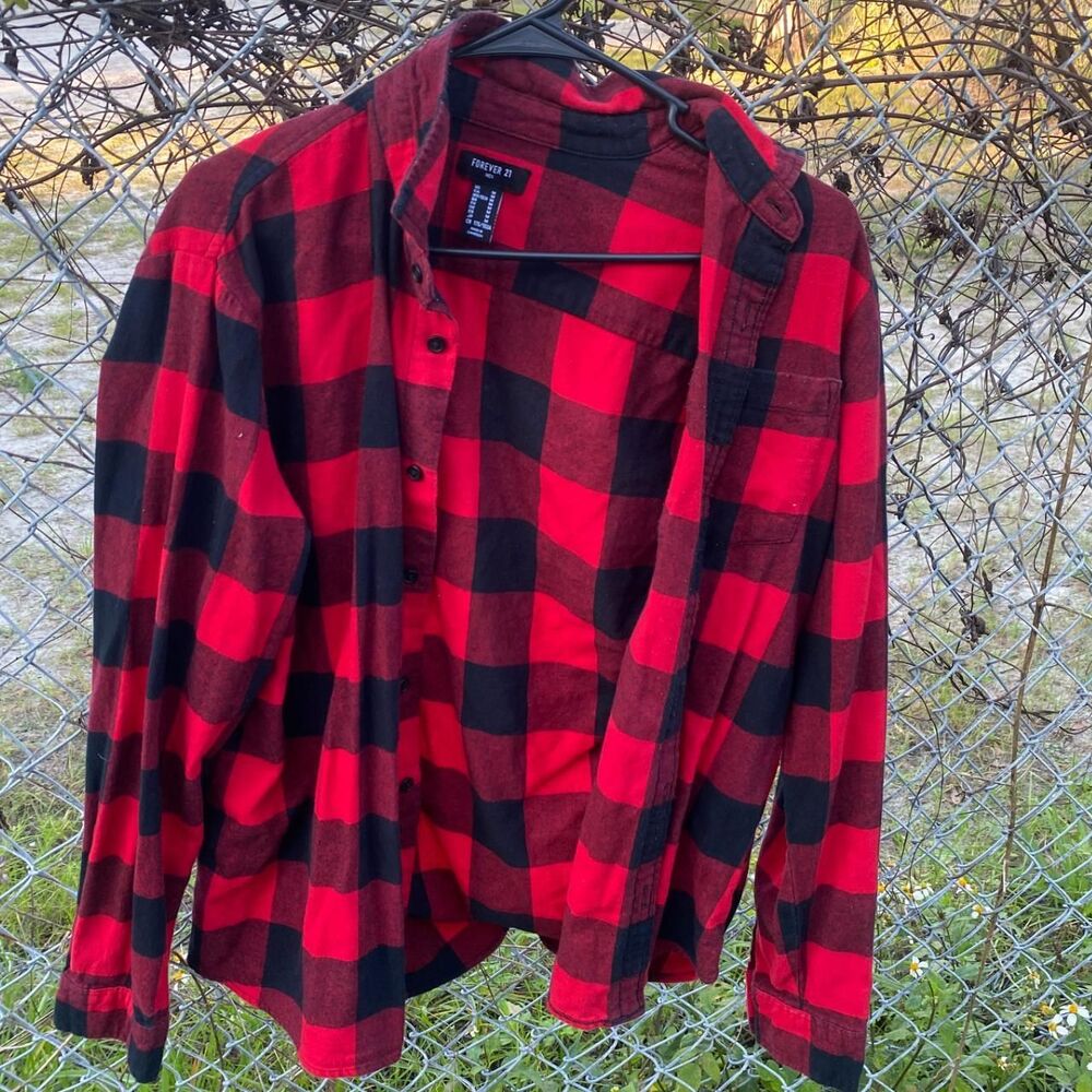 Forever-21 Men's Red and Black Flannel